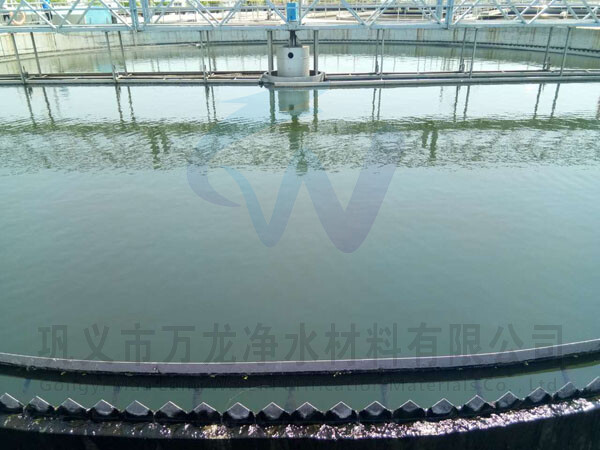 造紙廠(chǎng)污水處理現(xiàn)場(chǎng)